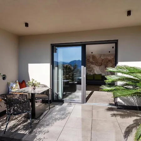 Villa Montis Exclusive Holiday Apartments In Eppan With Spectacular Views Of Dolomites And Bolzano Area Appiano Sulla Strada Del Vino Exterior foto