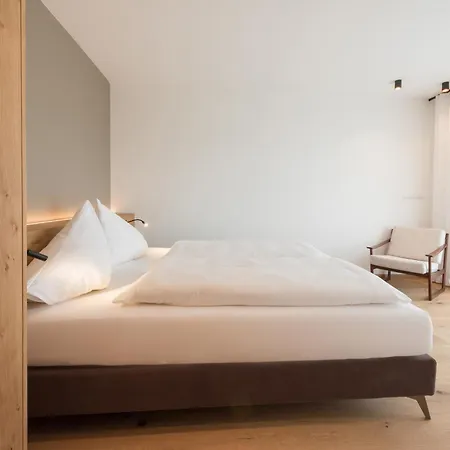 Villa Montis Exclusive Holiday Apartments In Eppan With Spectacular Views Of Dolomites And Bolzano Area Appiano Sulla Strada Del Vino Exterior foto
