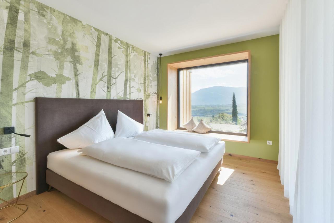 Montis Exclusive In Eppan With Spectacular Views Of Dolomites And Bolzano Area Bauernhof