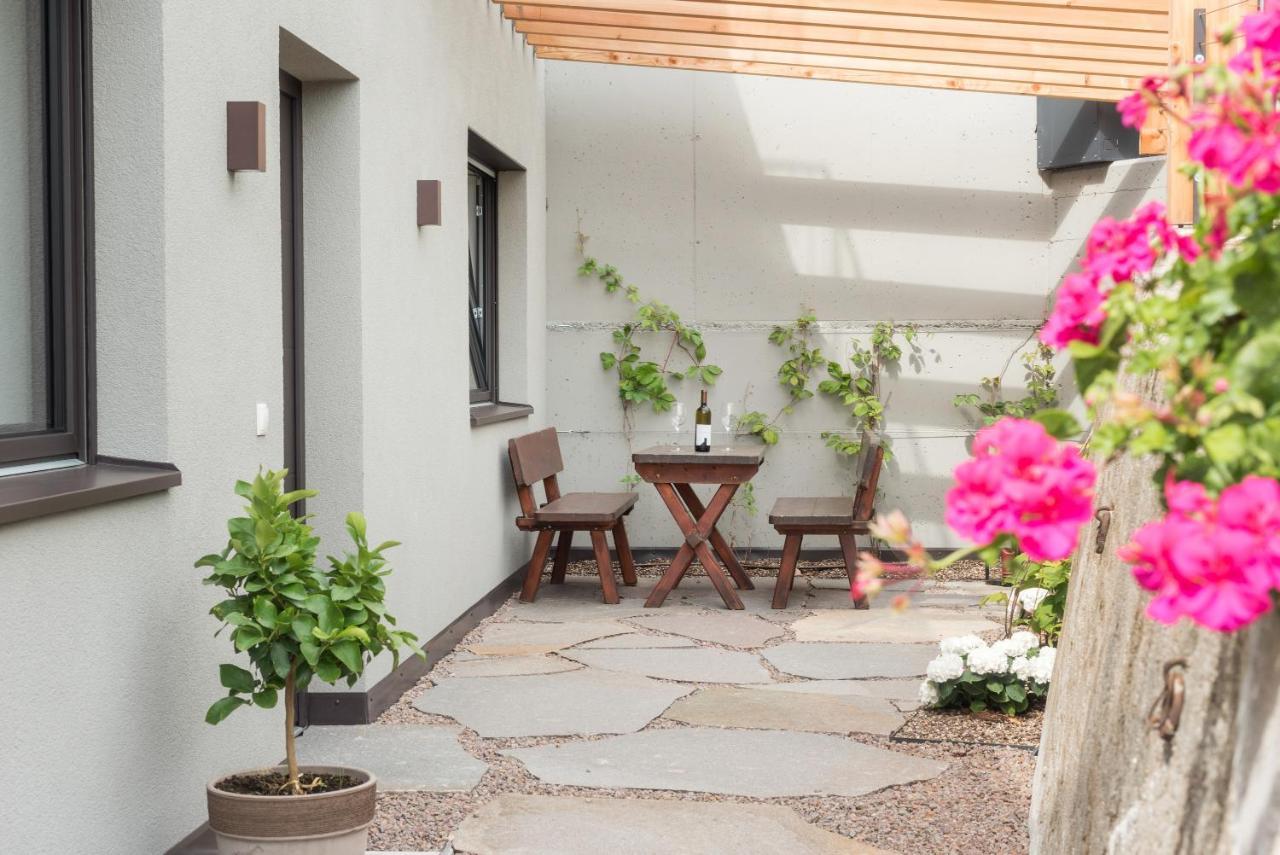 Montis Exclusive In Eppan With Spectacular Views Of Dolomites And Bolzano Area Bauernhof Eppan an der Weinstraße