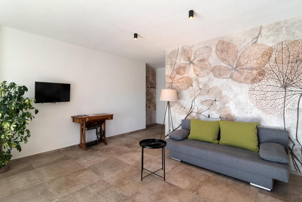 Montis Exclusive In Eppan With Spectacular Views Of Dolomites And Bolzano Area Eppan an der Weinstraße